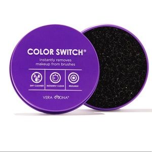 Color Switch instant makeup brush cleaner